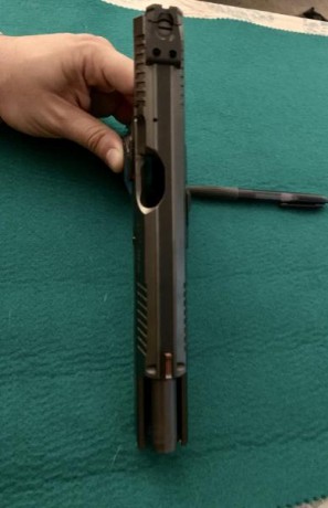 Hola a todos.
Como dice el enunciado: vendo CZ SHADOW 2.
El arma tiene Menos de 600 disparos. Tengo todos 00