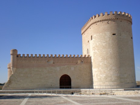  No se a vosotros, pero a mi los castillos me encantan.
Cuando paso delante de alguno no pierdo oportunidad 70