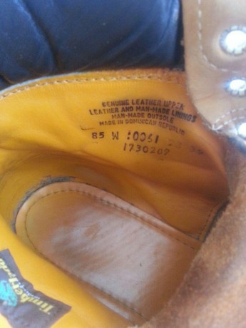 Hola, vendo botas timberland, estan en muy buen estado sobre todo el interior ya que las use pocas veces 20