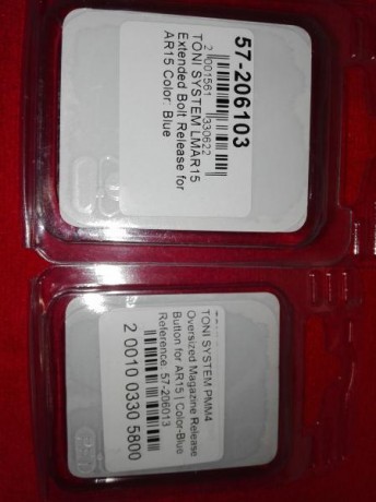 Buenas Tardes,
Vendo,
TONI SYSTEM Oversized Magazine Release Button AR15
TONI SYSTEM Extended Bolt Release 01