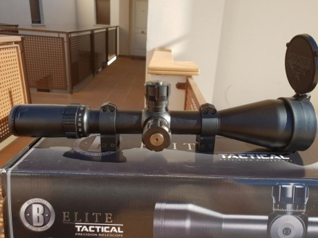 Vendo visor bushnell elite tactical 6-24x50 reticula g2 en primer plano focal. Ajuste de 0.1mil. El visor 01