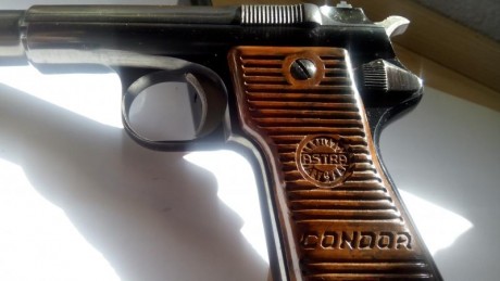 Vendo Astra 800 Condor 9mm. Parab.
Arma poco frecuente dada su escasa producción y la mayoría se destinaron 10