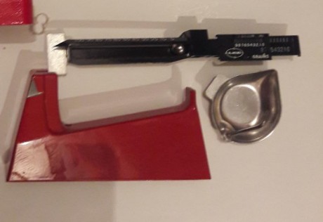 Sr vende bascula analógica lee sin usar 25 euros portes a cargo del comprador se encuentra en navarra 00