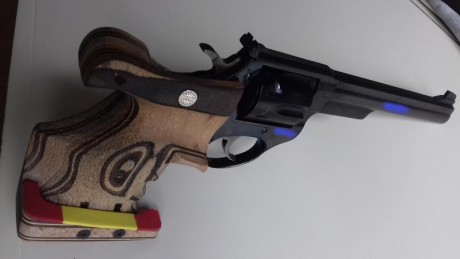 Vendo revolver Astra Match de 6 " calibre 38 SP. Poco se puede decir de el que ya no se sepa.
Muy 02