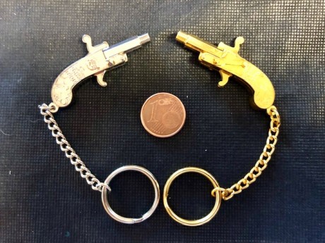 Vendo pistolas Berloque nuevas
Dispara municion real de calibre 2mm y bengalas de señales que se elevan 00