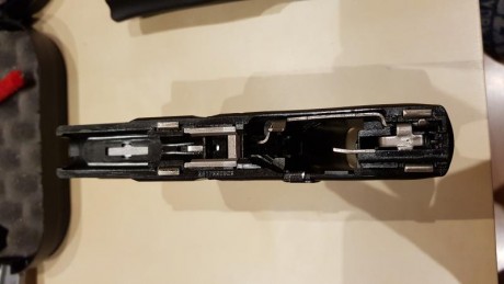 Muy buenas compañeros!

Vendo mi Glock 19 gen3 versión C (Compensated).

El arma está en perfectas condiciones, 11