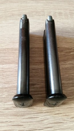 Hola a todos.

Vendo 2 CARGADORES ANSCHUTZ 22lr válidos para carabinas 520/525 en muy buen estado, vendí 11