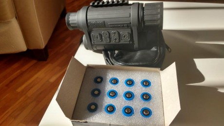 Vendo monocular de visión nocturna Bushnell Equinox Z 4.5x40. Está nuevo, su uso se limita a dos salidas 00