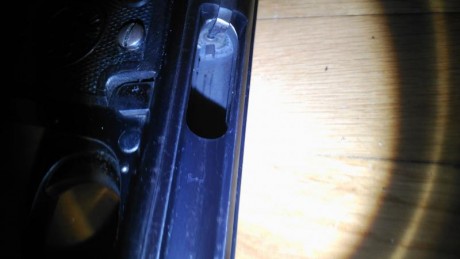 Hola:
La vendo por no usarla apenas. El estado es normal para sus años, no está impecable para museo. 152