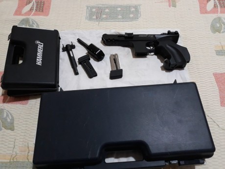  IMG-20190313-WA0016.jpg Un amigo me ha pedido que publique su anuncio: 

Se vende Hammerli calibre 32 00