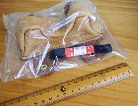 Es el nº2 "Regular Owl Ear Bag". Lo compré pequeño por confusión. 
Magnífica calidad, piel auténtica. 02