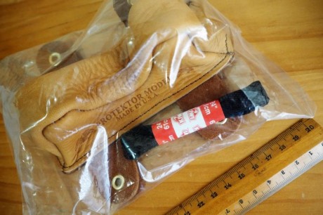 Es el nº2 "Regular Owl Ear Bag". Lo compré pequeño por confusión. 
Magnífica calidad, piel auténtica. 00