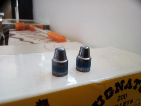 Puntas de plomo semiwadcutter de 115 gr. Ideales para competir en precisión. Cortan el papel creando una 00