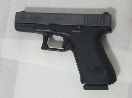  ***CAMBIADA***

***La pistola ha sido cambiada, gracia a todos por el interés*** 

Vendo Glock 19, con 01
