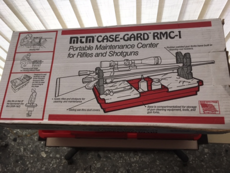 Vendo banco de limpieza para arma larga de la marca MTM. Está sin usar. 40 euros, envío aparte. 01