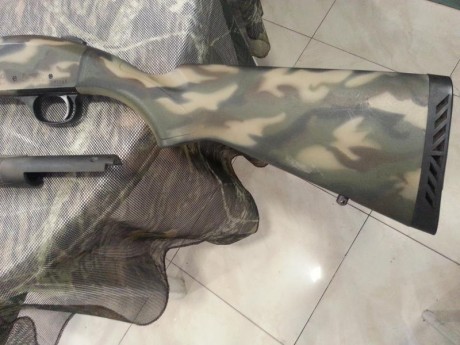 Arma con muy poco uso, apenas se ha usado diez veces. Tiene dos cañones uno de 71cm con chokes, mas un 02