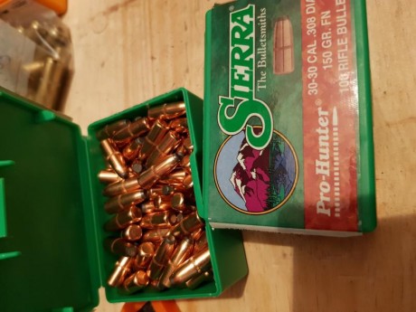 Tengo dis cajas de puntas del 30-30 de 150 gran a una que faltan unas cuantas...las dos  40 eu puestas 00