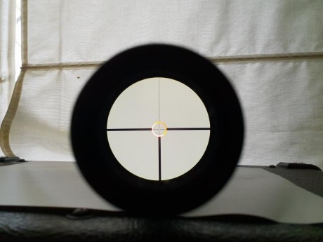 Vendo swarovski habicht,  con reticula iluminada circule dot,  en su caja original ,tiene alguna marca 21
