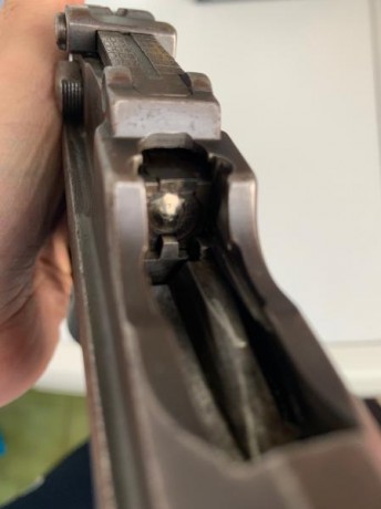Vendo Pistola Mauser C96 inutilizada en calibre 7.63, con caracteres chinos, destinada para tal mercado; 21
