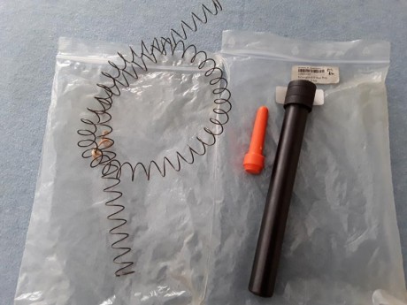  20190328_113912.jpg  20190328_113900.jpg 
Prolongador con su muelle para Remington 870 del 20. Es en 01