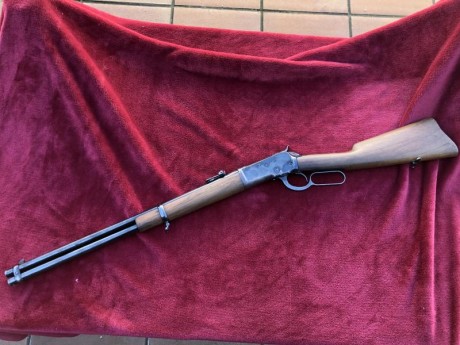 Lo pongo por aquí por si a alguien le interesara para un cambio.

Winchester 1892 fabricado en 1916 en 02