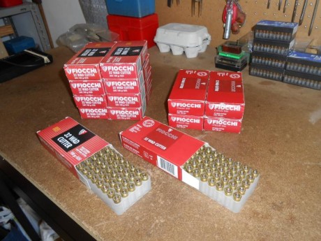 saludos:pongo a la venta 700 vainas del 32 S&W L de una sola recarga con revolver por 58 euros portes 00