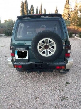 Vendo Mitsubishi montero corto Buen estado en general, 140000 km, 2, 5 td, diésel, manual, 3 puertas. 01