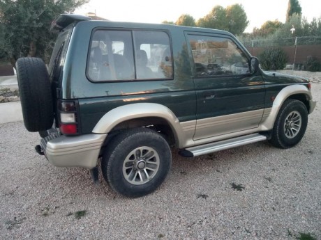Vendo Mitsubishi montero corto Buen estado en general, 140000 km, 2, 5 td, diésel, manual, 3 puertas. 00