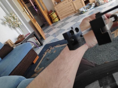 Vendo turquesa doble Pedersoli con tenazas de cal.41 en buen estado apenas usada.
Baqueta de limpieza 21