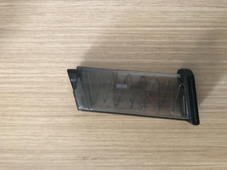 Vendo cargador transparente glock 43 7 balas por 20€

Vendo clip para cinturón de glock 43 por 25€. 
Buen 00