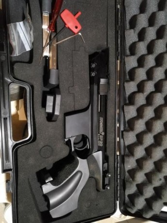 Vendo pistola hammerli sp 20 en calibre 32 con empuñadura original en talla l aunque yo uso una M y me 00