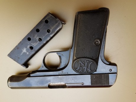 La Iconica FN 1910, en muy bien estado
700 euros

Inscrito en el Libro de colecionista como arma Historica. 01