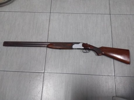 Vendo escopeta superpuesta marca LIG calibre 12 en perfecto estado funcionamiento 150 euros + 25 portes. 00