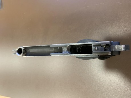 Se vende esta mítica pistola Colt en un estado de funcionamiento impecable, versión con alza micro métrica 10