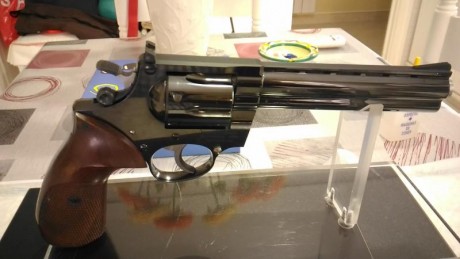 Con todo el dolor de mi corazón he pensado en vender mi revolver KORTH ( El Rolls Royce de los Revólveres), 11