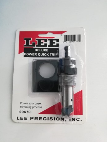 Vendo Trimer (recorta vainas) para taladro, esta nuevo, sin usar solo se ha desprecintado. Su precio en 01