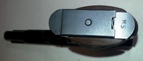 Vendo pistola Star MS 9Pb. 
La pistola esta en muy buen estado. Con dos cargadores, uno nuevo. 
Vendo 01