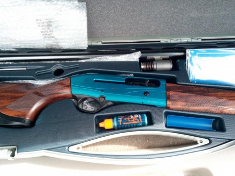 se vende escopeta beretta xcel Sporting de 76 de cañon por no usar
soy zurdo y no me e adaptado a ella 01