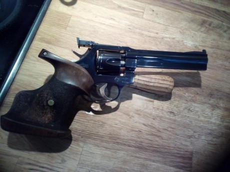 Revolver Manurhin MR 32 Match. Perfecto estado. Disparador ajustado a 1.050 g, Presión ajustable fácilmente 01