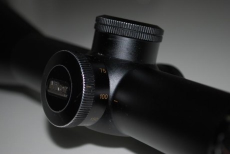 Vendo IMPECABLE visor Nikon Monarch E de 2. 5-10x56 UCC (Ultra Clair Coated), retícula 4, con control 11