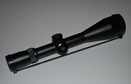 Vendo IMPECABLE visor Nikon Monarch E de 2. 5-10x56 UCC (Ultra Clair Coated), retícula 4, con control 10