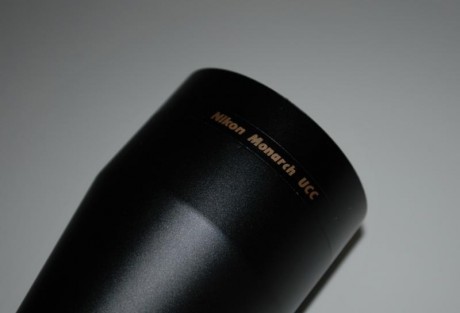 Vendo IMPECABLE visor Nikon Monarch E de 2. 5-10x56 UCC (Ultra Clair Coated), retícula 4, con control 21