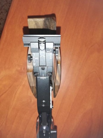 vendo FEINWERKBAU P8X muy poco uso,soy el primer propietario,el arma tiene 1 año.su estado es completamente 00