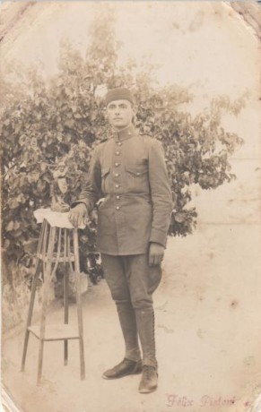 Una triste historia que parece que hemos olvidado....

ocurrió en 1921, muy cercana a nuestros días, mi 01