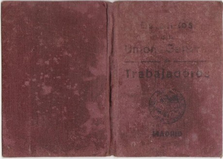  EN RECUERDO Y HOMENAJE A LOS QUE YA NO ESTÁN. 

Si pones en  GOOGLE    PASAPORTES EN LA MEMORIA   da 20