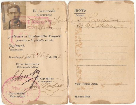  EN RECUERDO Y HOMENAJE A LOS QUE YA NO ESTÁN. 

Si pones en  GOOGLE    PASAPORTES EN LA MEMORIA   da 32