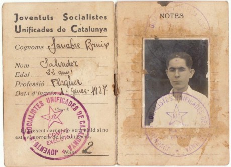  EN RECUERDO Y HOMENAJE A LOS QUE YA NO ESTÁN. 

Si pones en  GOOGLE   PASAPORTES EN LA MEMORIA  da igual 30