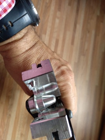 Molde lee Slug (bala para escopeta) cal. 12, nuevo sin estrenar, 25€ Toledo-Madrid
https://www.armeriatrelles.com/tienda/es/moldes-turquesas/2048-molde-slug-bala-para-escopeta-cal-12.html 02