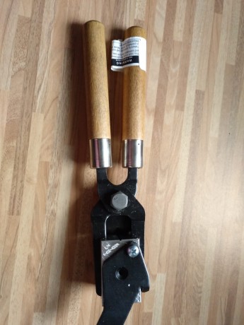 Molde lee Slug (bala para escopeta) cal. 12, nuevo sin estrenar, 25€ Toledo-Madrid
https://www.armeriatrelles.com/tienda/es/moldes-turquesas/2048-molde-slug-bala-para-escopeta-cal-12.html 01