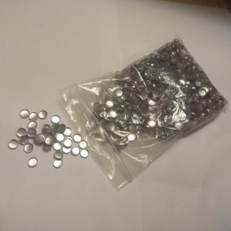 Vendo por no usar,  
1000 gas checks de aluminio calibre  308 (mas una bolsa con otros 80 mas).
1000 gas 00